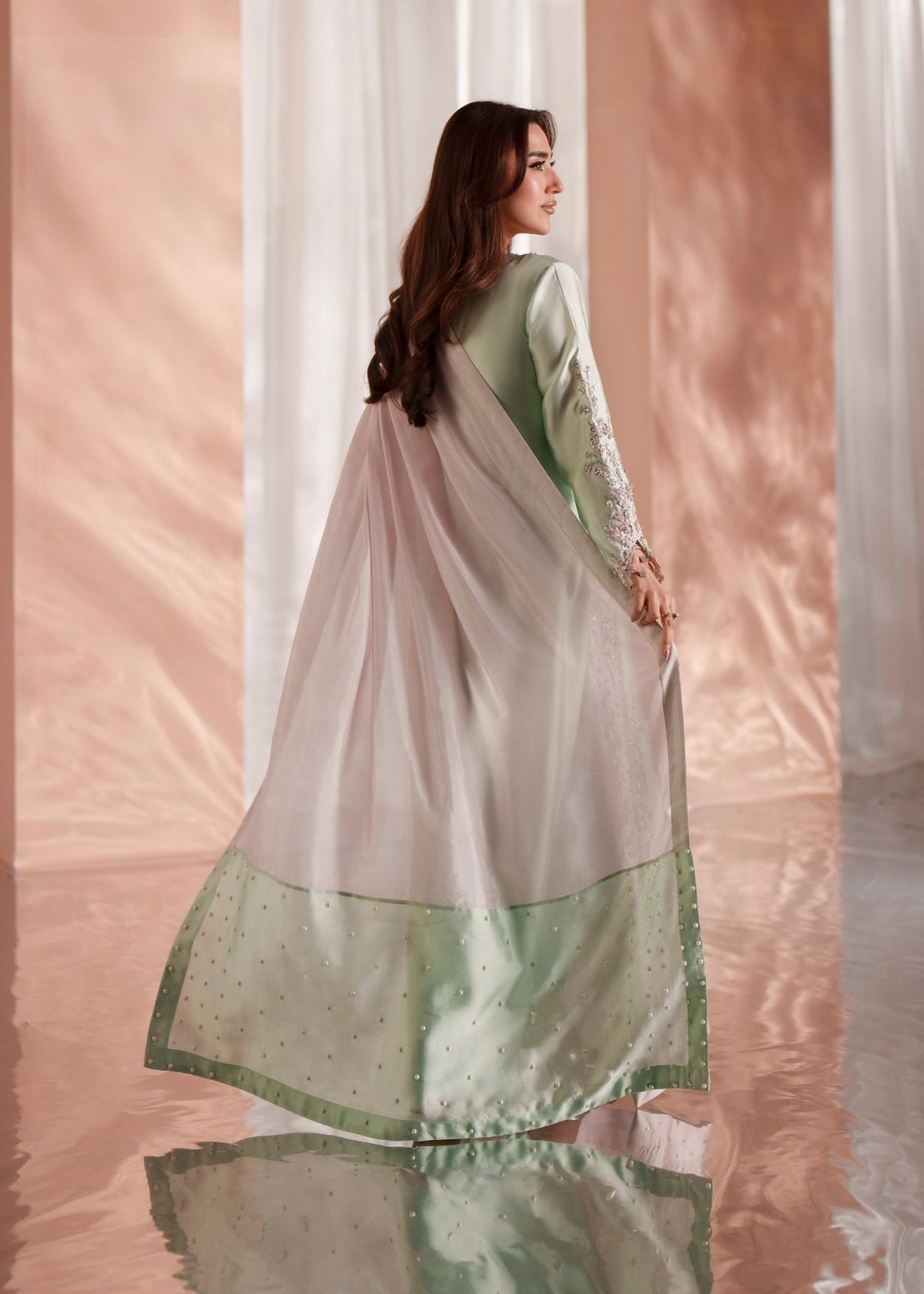 Mehak Yaqoob Aurea Style silk dupatta and back view