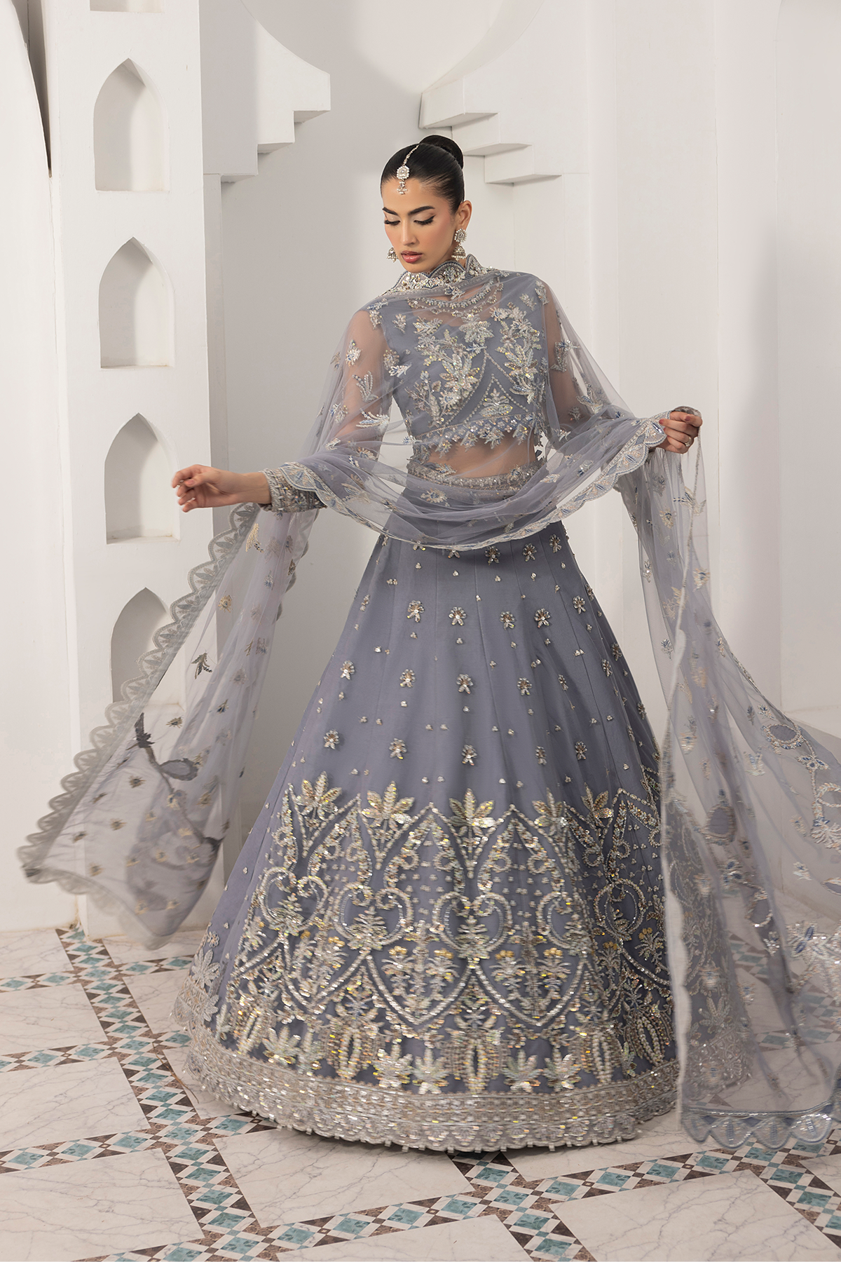 Mirha Imran Neelara — dupatta spread, design reference