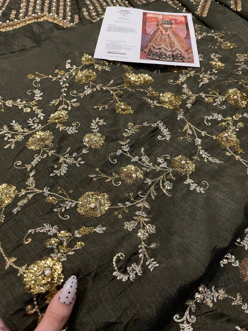 Mohsin Naveed Ranjha – Afsana Style, embroidered fabric with design reference