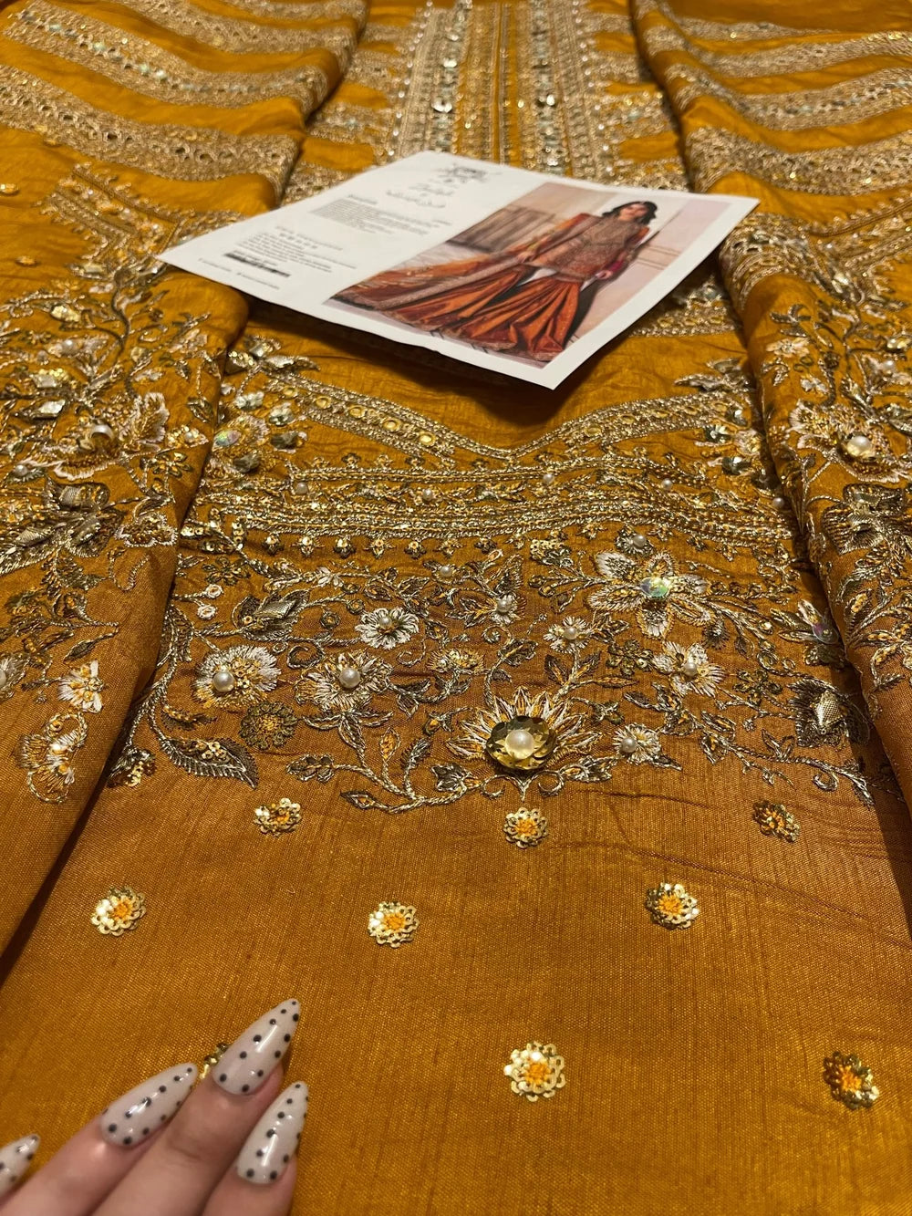 Mohsin Naveed Ranjha – Ranjish Style, sequin scatter fabric detail