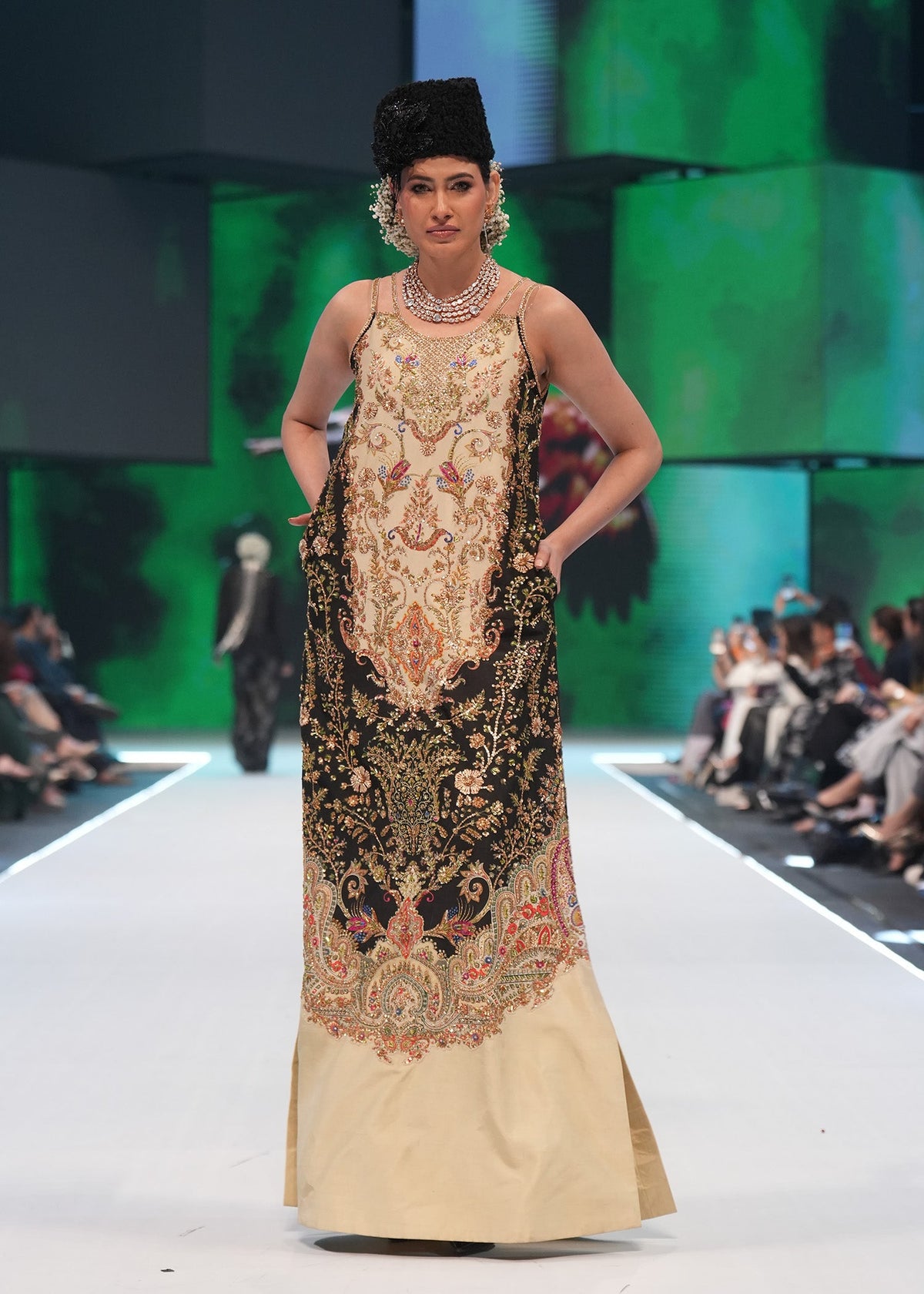 Saira Shakira Noir Sable Style black and beige embellished raw silk kaftan full look