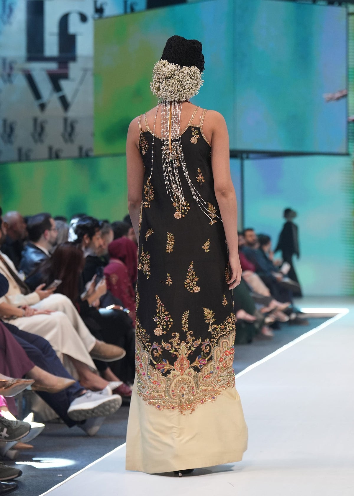 Saira Shakira Noir Sable Style black and beige raw silk kaftan back view