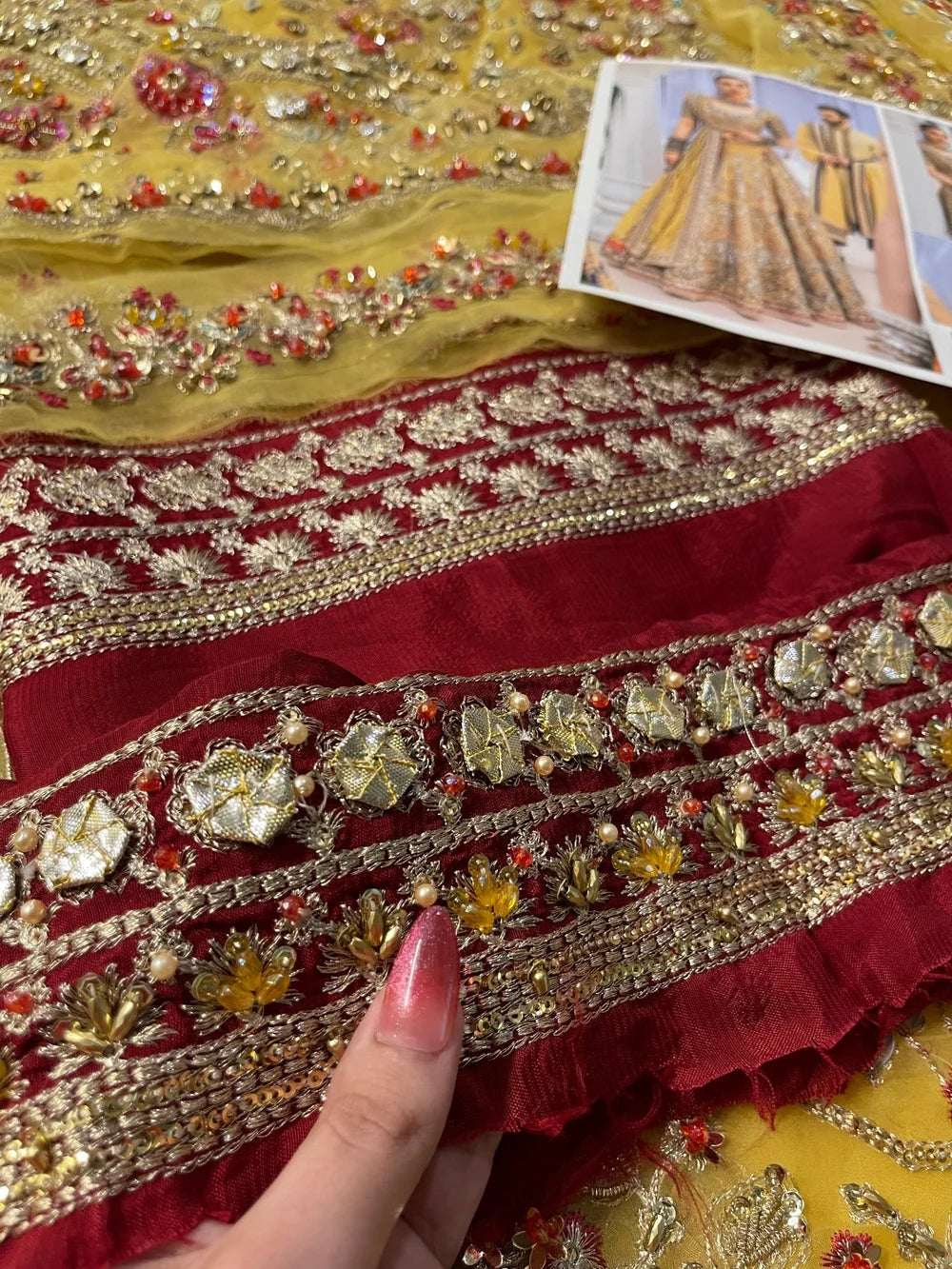 Nomi Ansari – NAB-22-110 Style, contrast red border detail