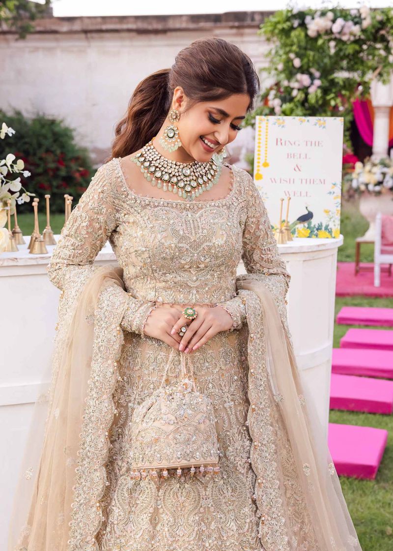 Kanwal Malik – Samira Style