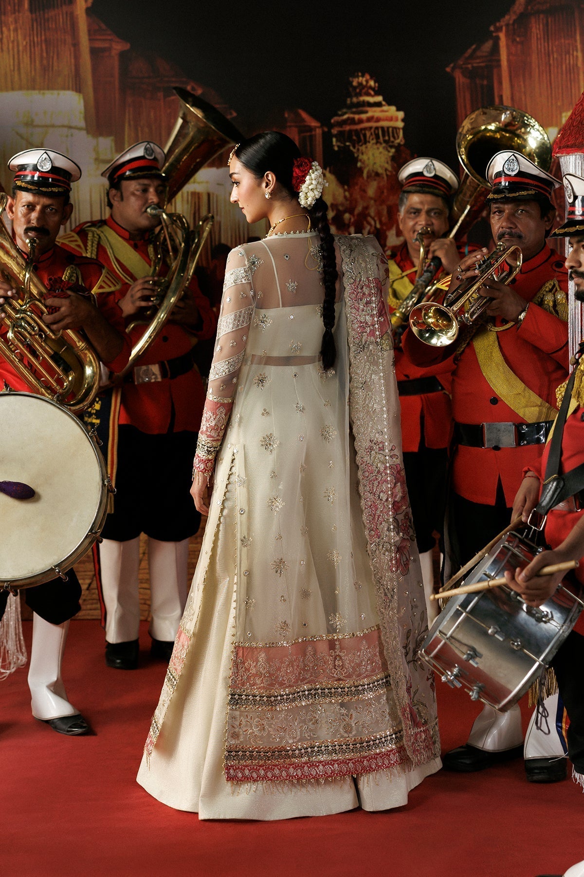 Rang-e-Wafa made by Mairaz campaign reference back view