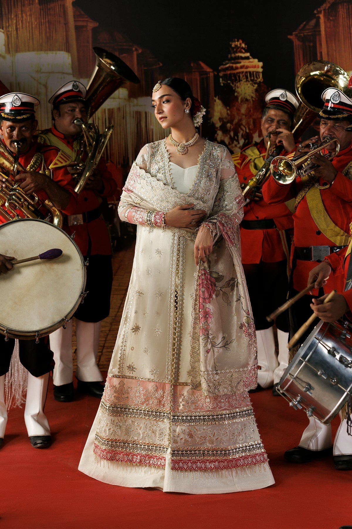 Rang-e-Wafa made by Mairaz campaign reference full outfit view