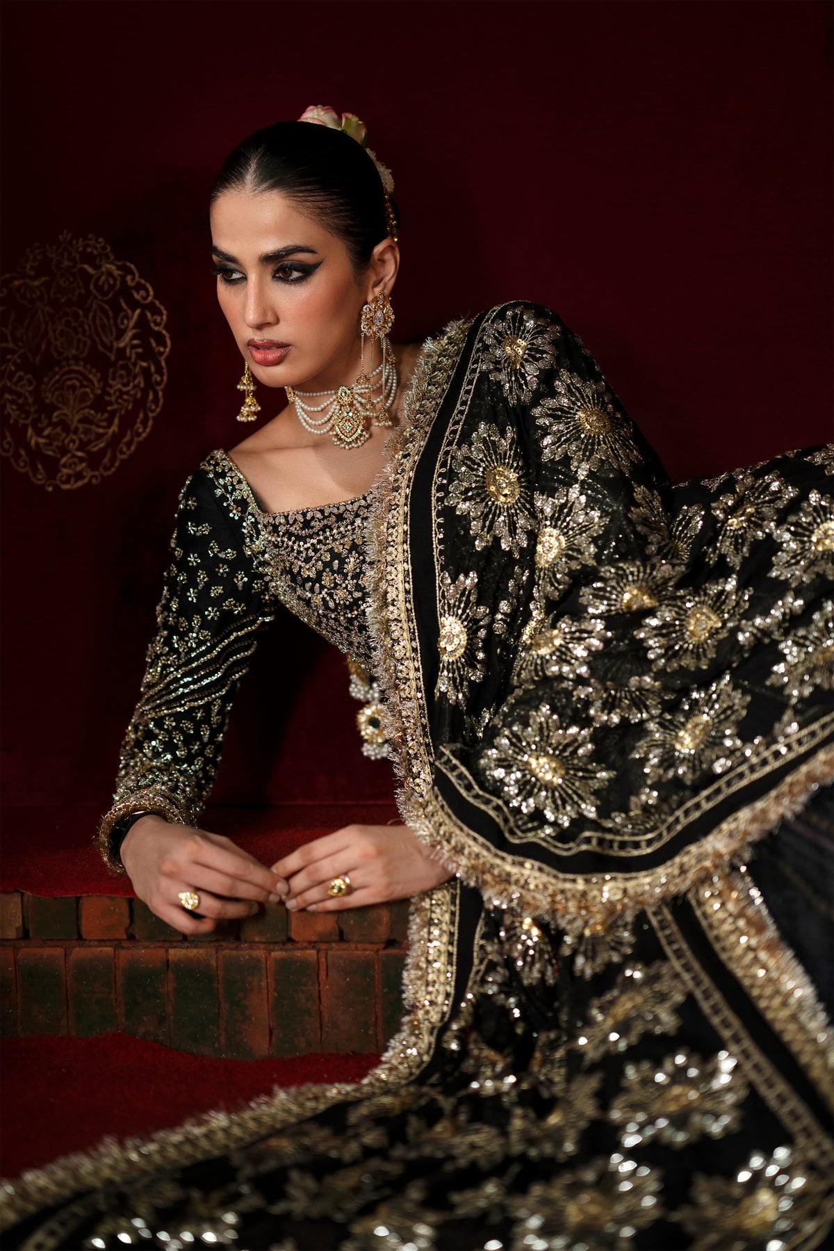 Saad Bin Shahzad Amal black reference image 8