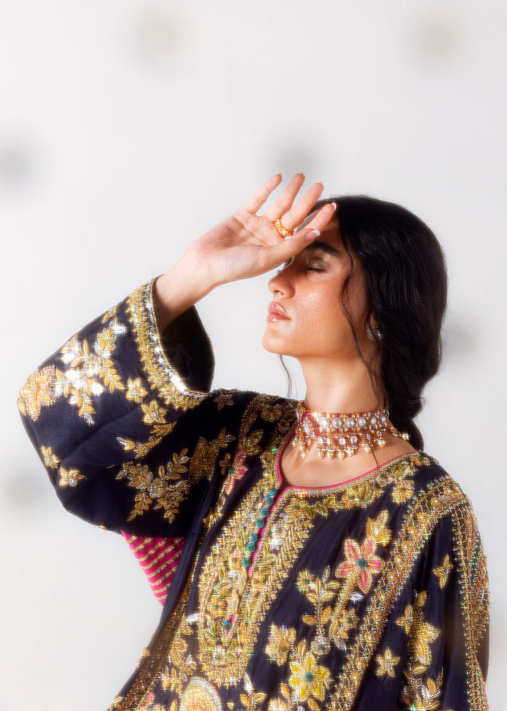 Sara Rohale Asghar Bahar Ayin Style
