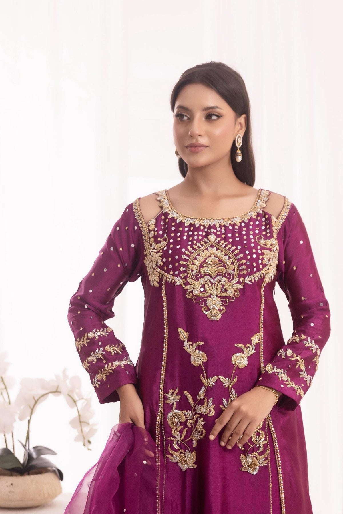 Sehrish Nadeem – EC0106 Style — Mairaz reproduction, reference view 3 of 4
