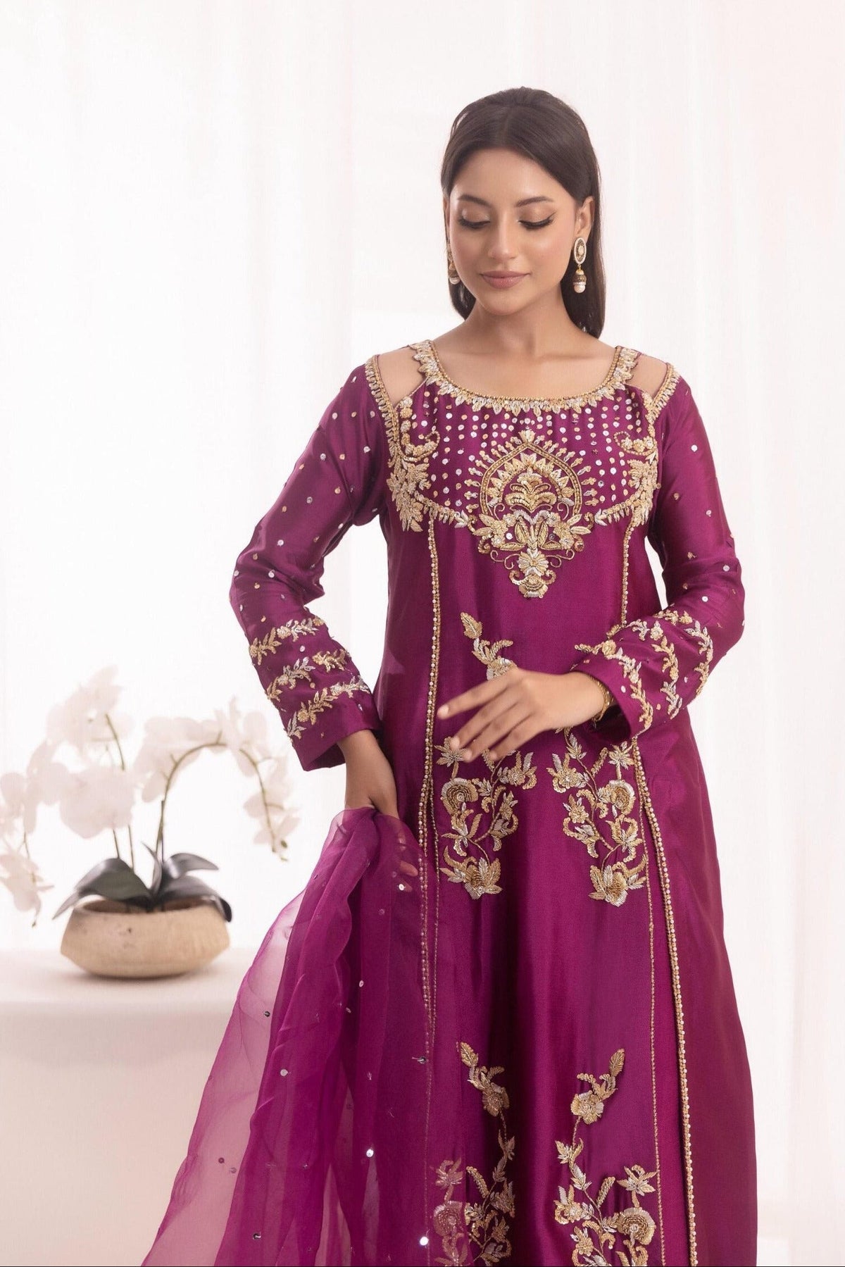 Sehrish Nadeem – EC0106 Style — Mairaz reproduction, reference view 4 of 4