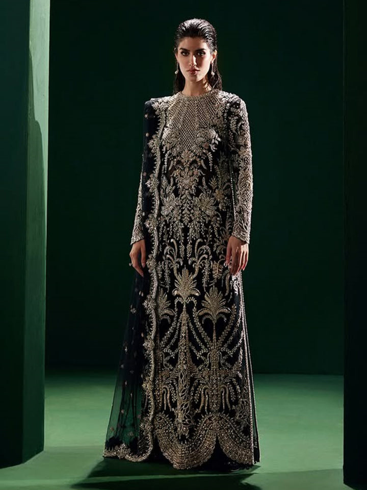 Soraya Éclat black formal outfit reference image 3