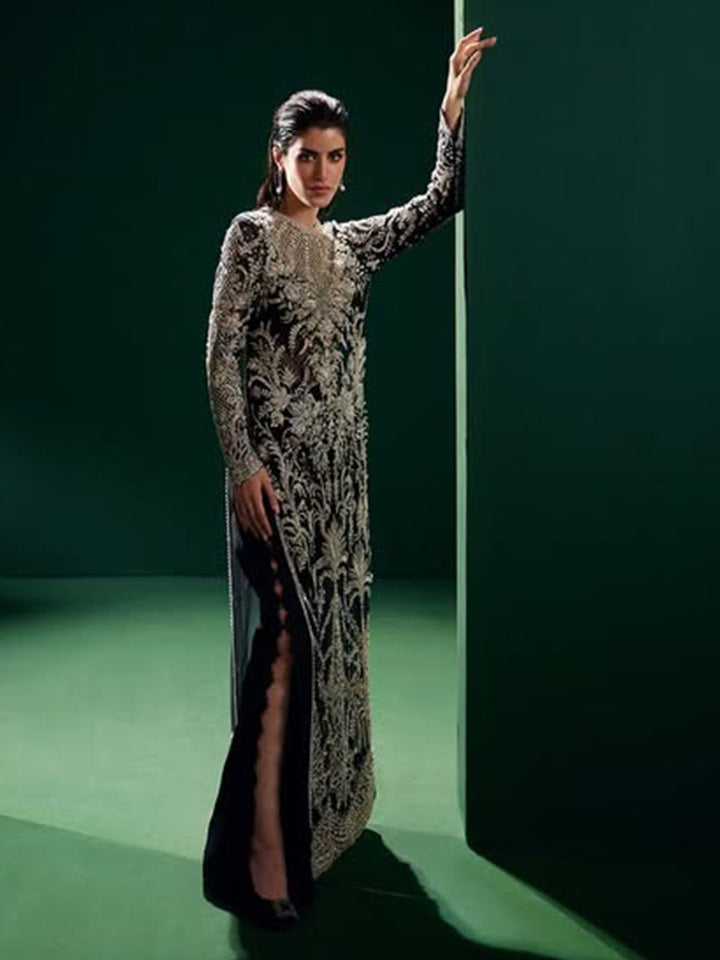Soraya Éclat black formal outfit reference image 4