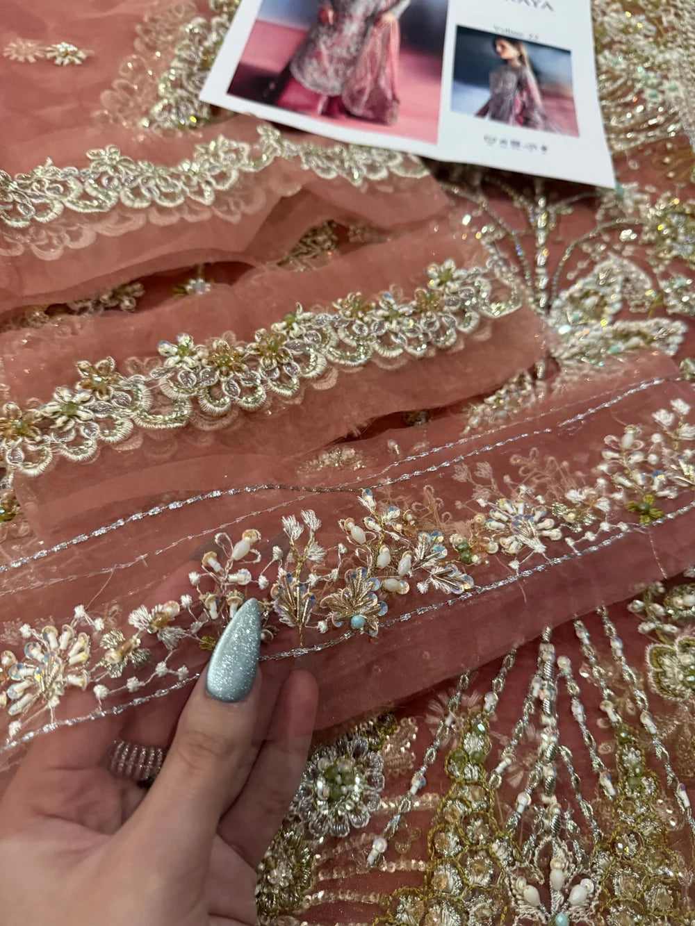 Soraya – Velisse Style, dupatta border detail