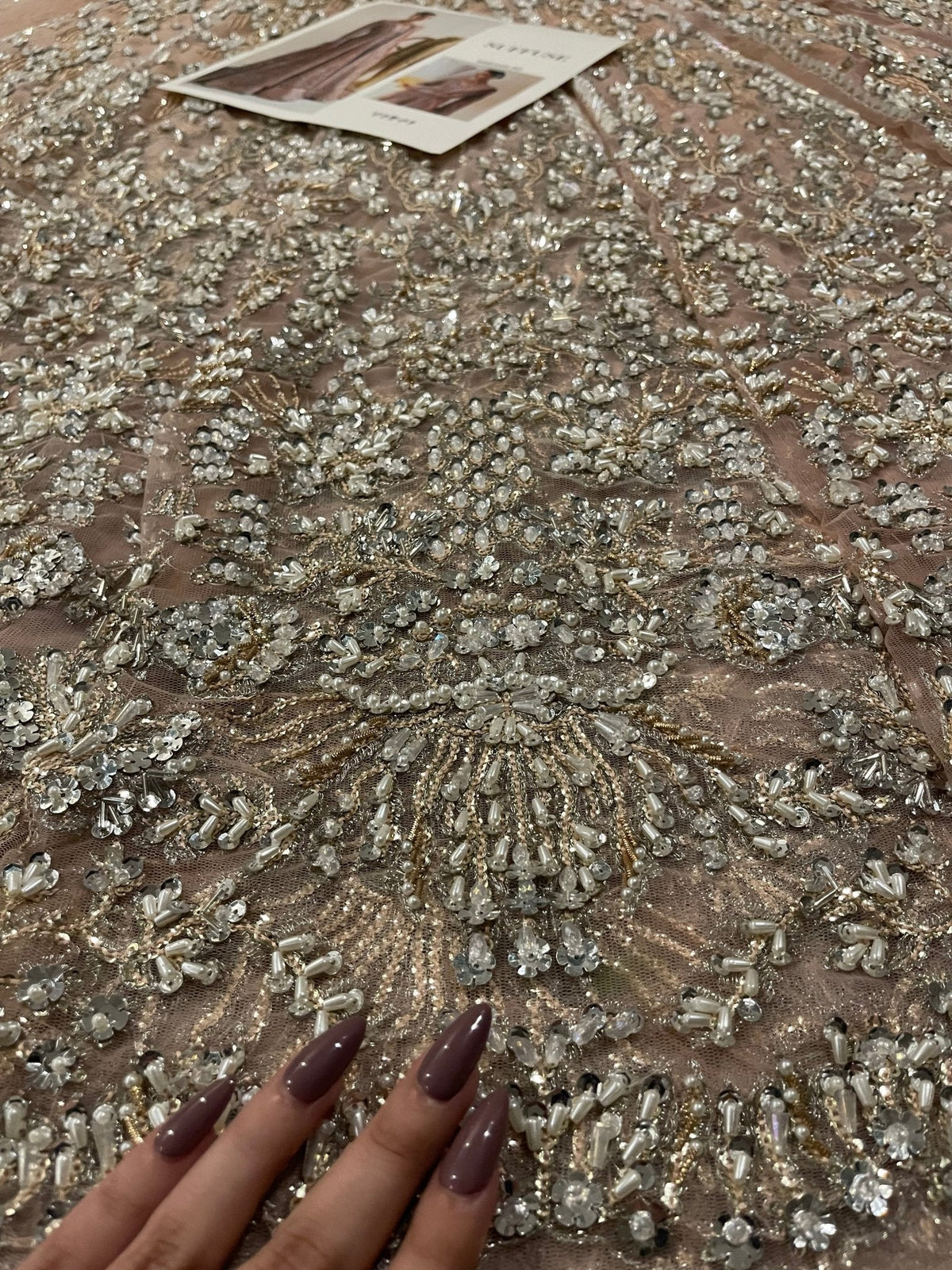 Suffuse Mahveen detail image 6